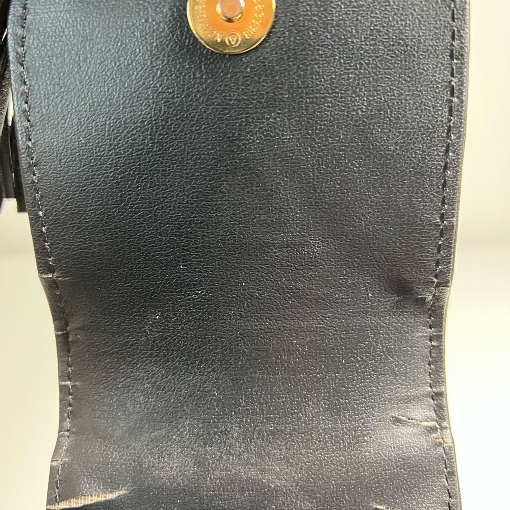 Crossbody bag black/ gold magnetic fastening chains - Picture 12 of 16